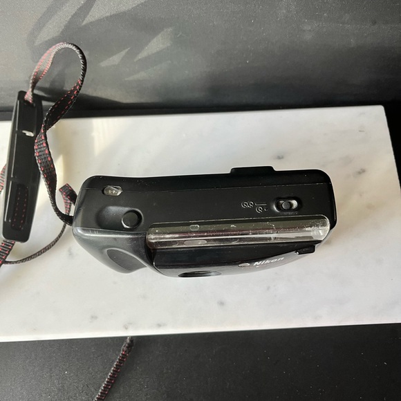 Nikon One Touch 35mm Camera and Case - Picture 5 of 7